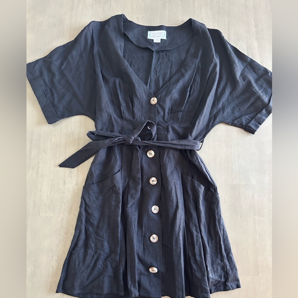 Button front boutique dress, never worn, black, size small